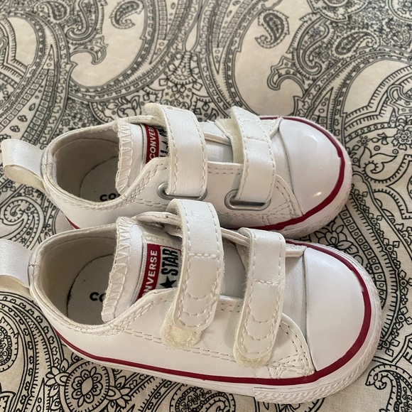 Converse Chuck Taylor Infant size 4 - Picture 2 of 3